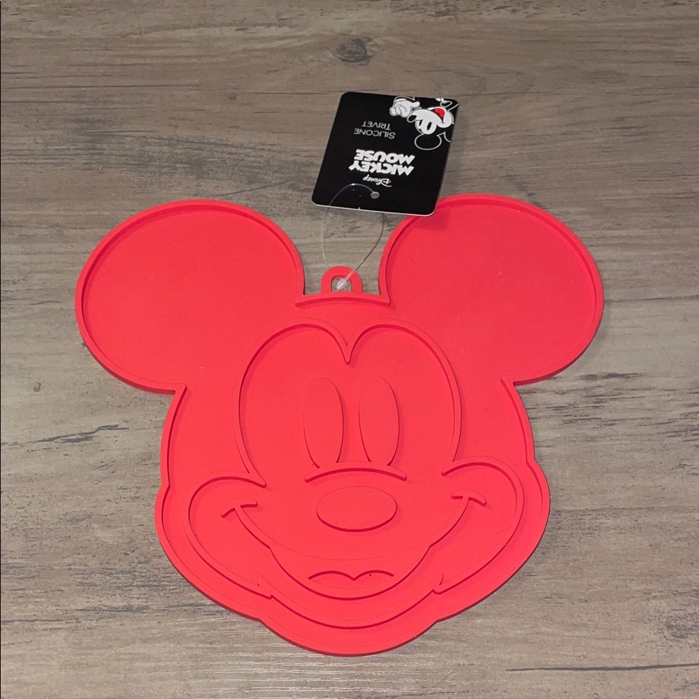 🎉🎉Disney Mickey Mouse Red Silicone Trivet / Hot Pad – NWT